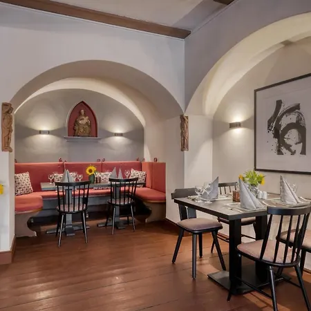 Eisenhut Otel 4*