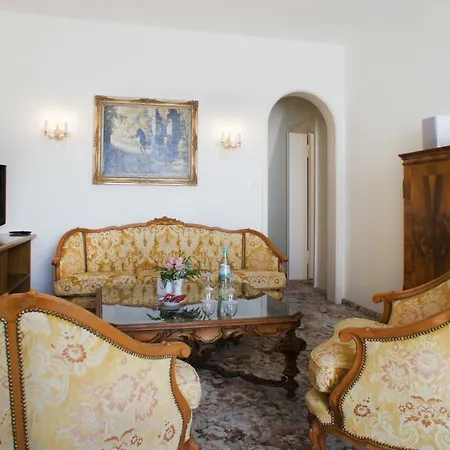 Eisenhut ローテンブルク・オプ・デア・タウバー